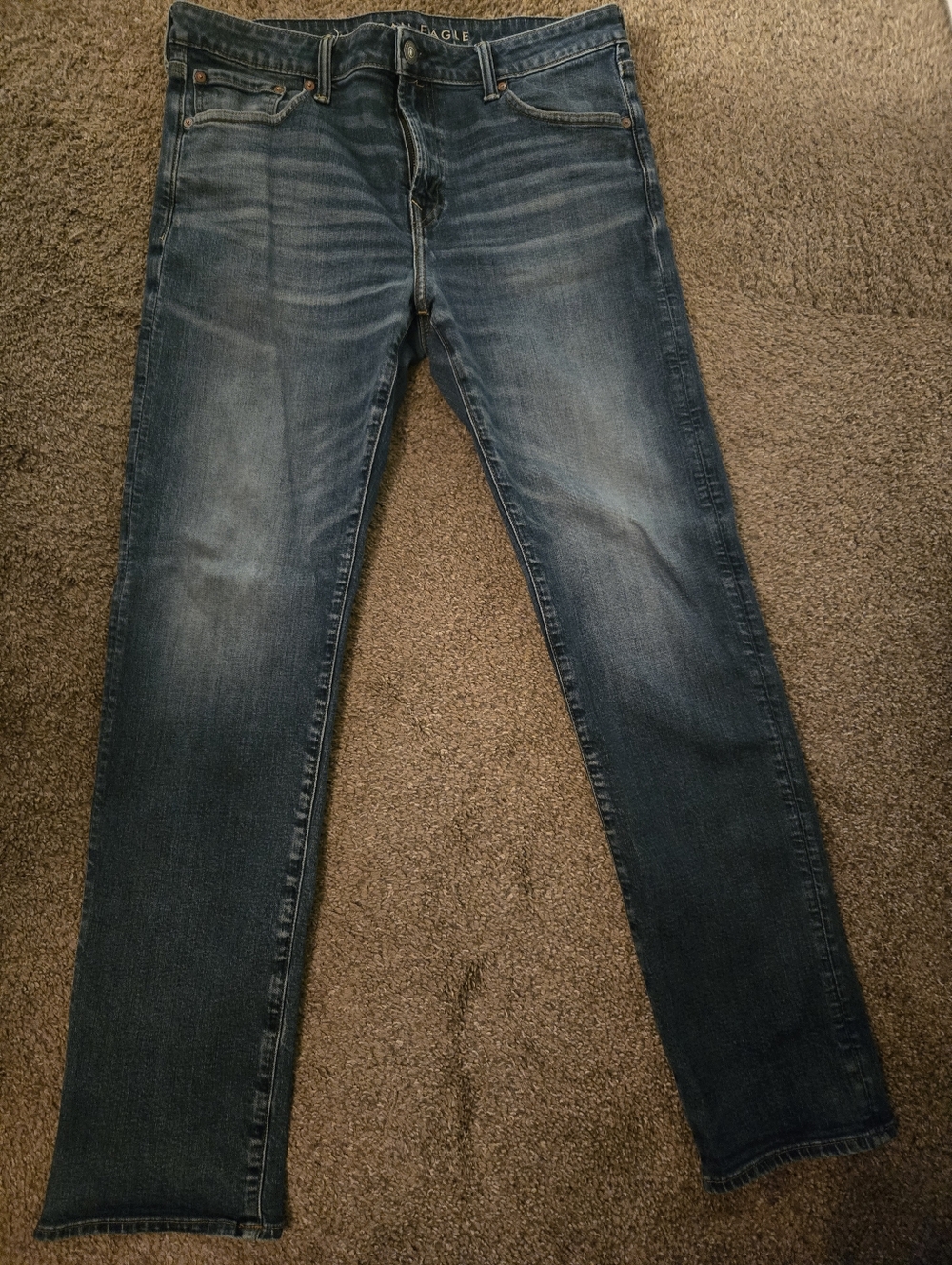 American Eagle Outfitters Men’s Medium Blue Original Straight Jeans
